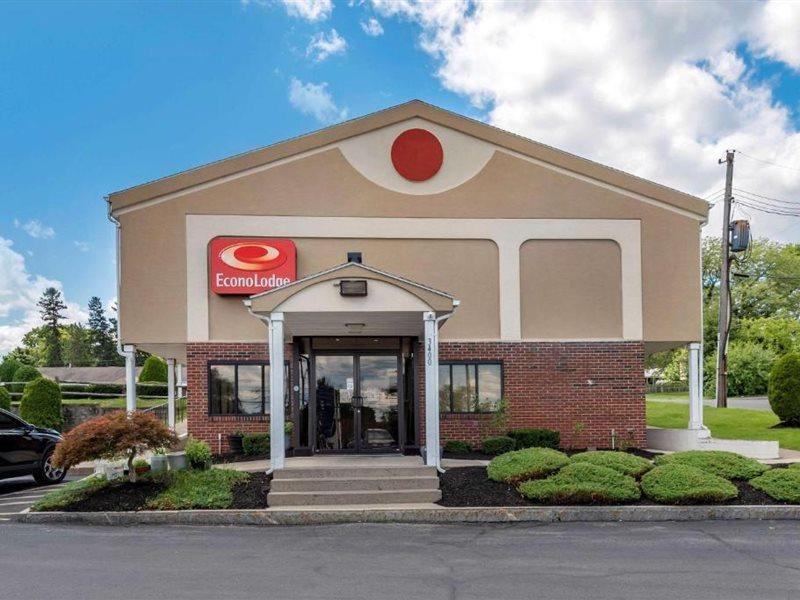 Econo Lodge Dewitt I-90 Exteriör bild