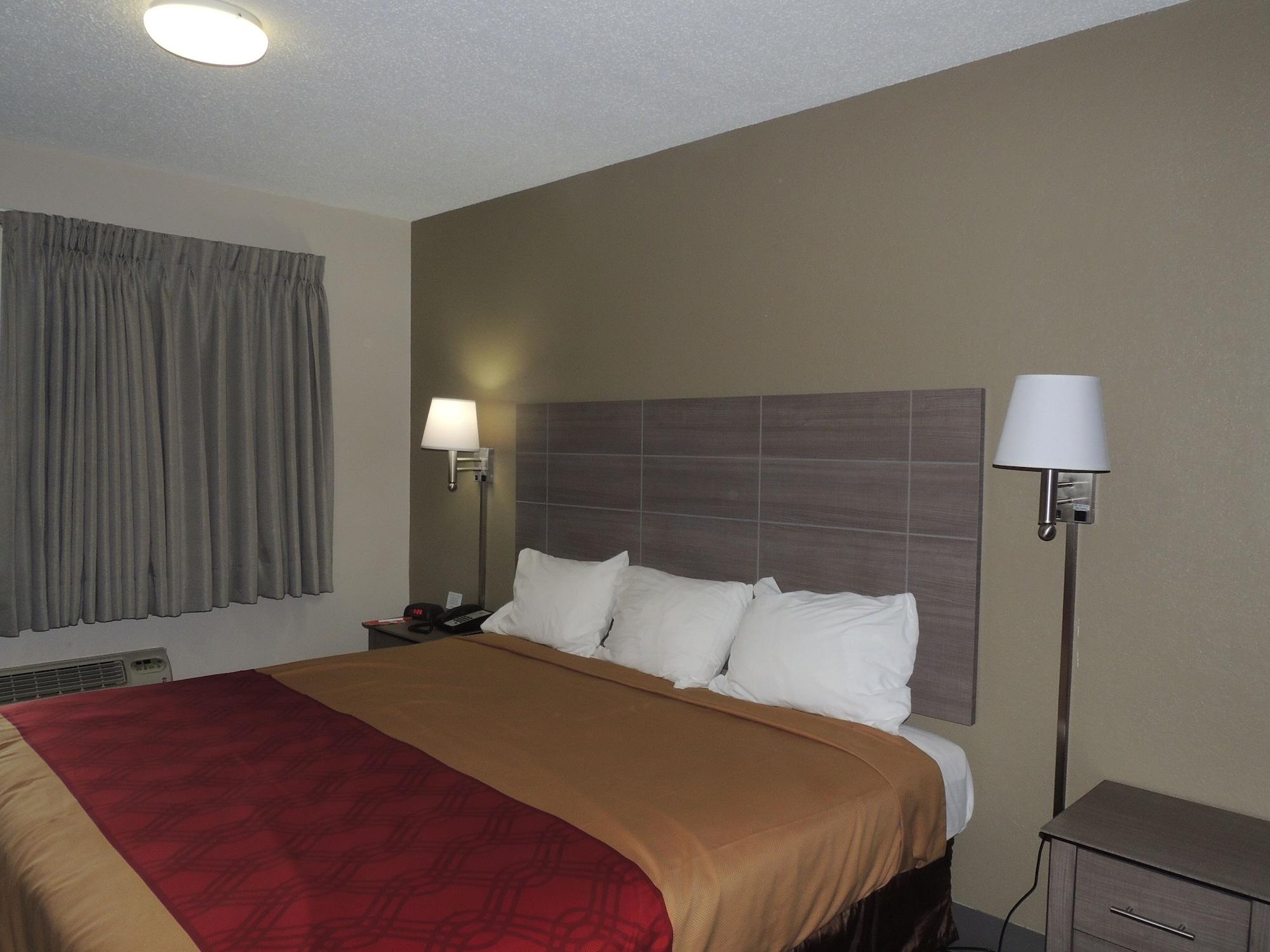 Econo Lodge Dewitt I-90 Exteriör bild